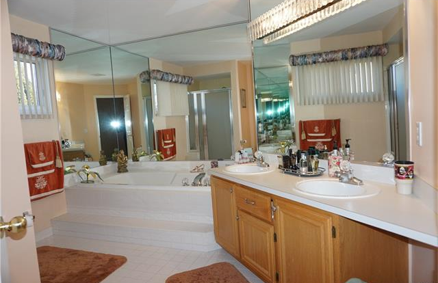 Easthampton Rochester Hills MI Homes for sale 